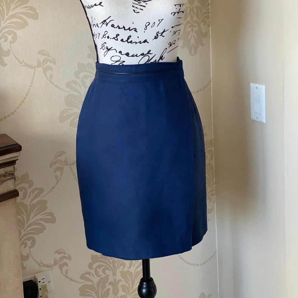NAVY GUCCI WOMENS SKIRT - Picture 3 of 14